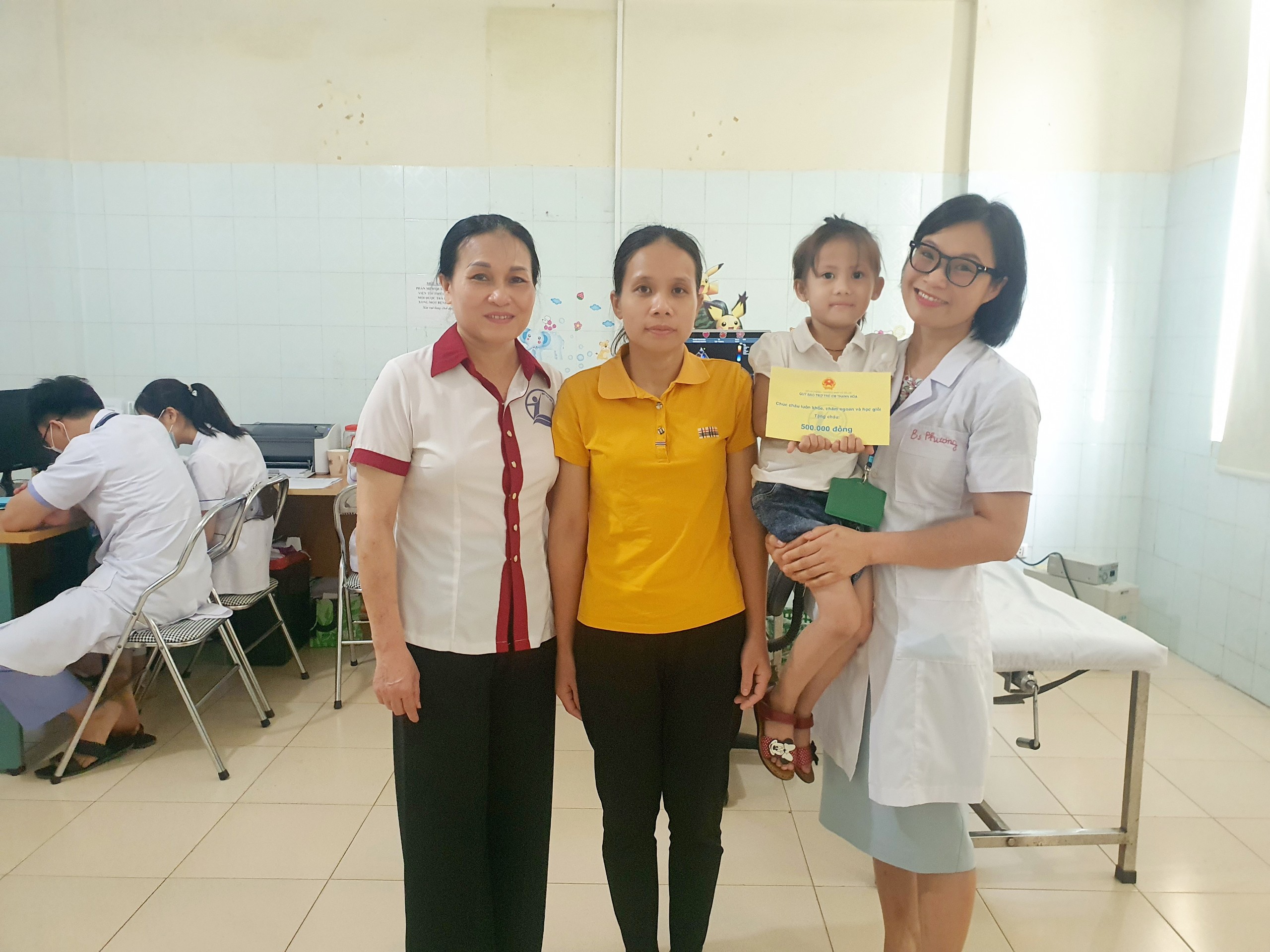 Sự quan tâm, đồng hành, động viên, chia sẻ của Quỹ BTTE, Bệnh viện Nhi Thanh Hóa với trẻ em và gia đình.