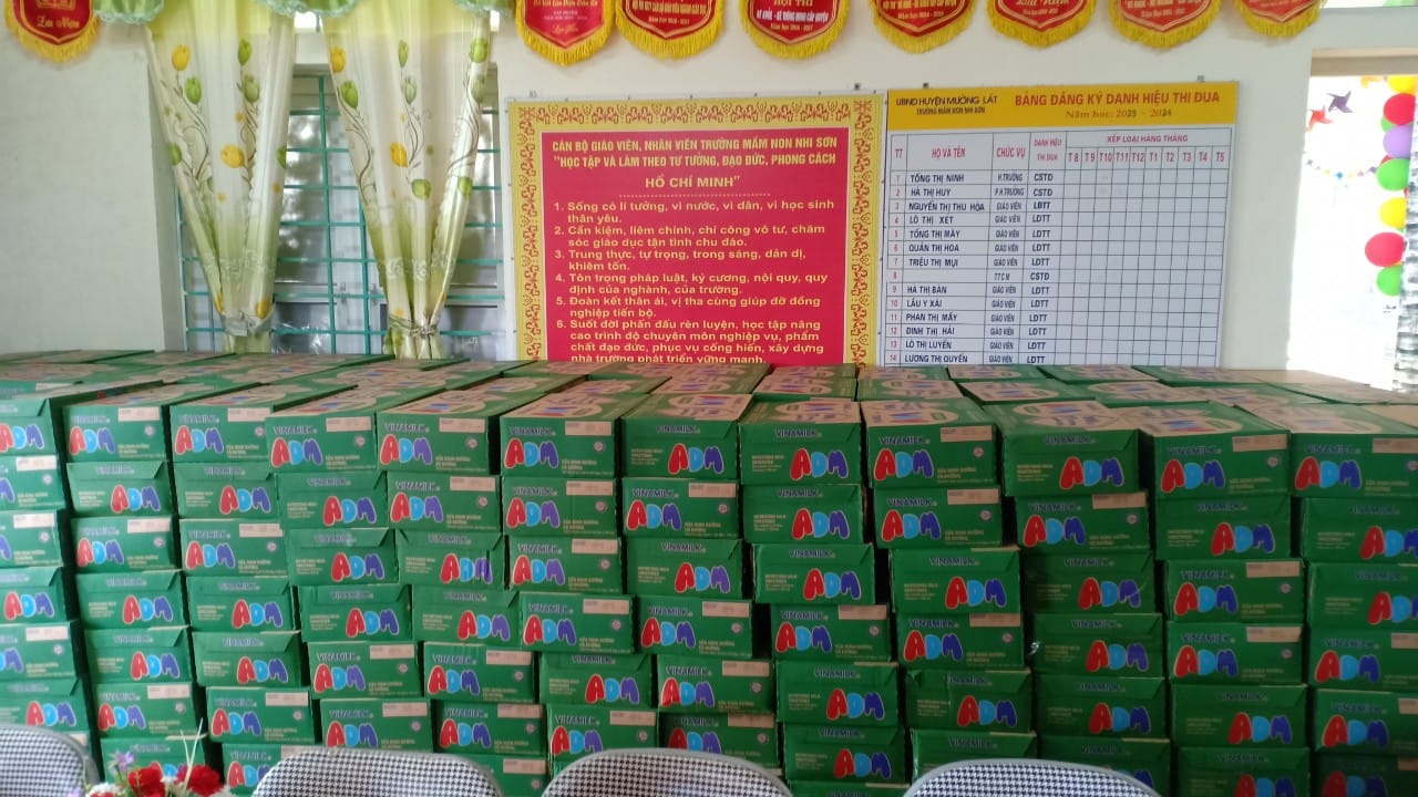 Sữa Vươn cao Vinamink được tài trợ lưu kho